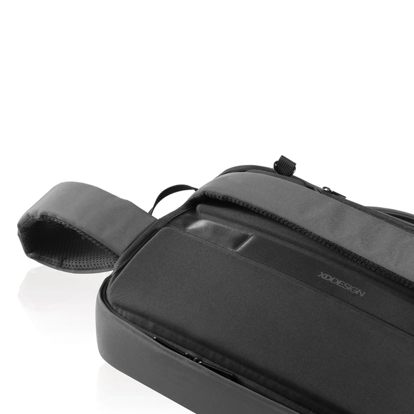 XI-P705.922