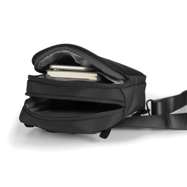XI-P705.951
