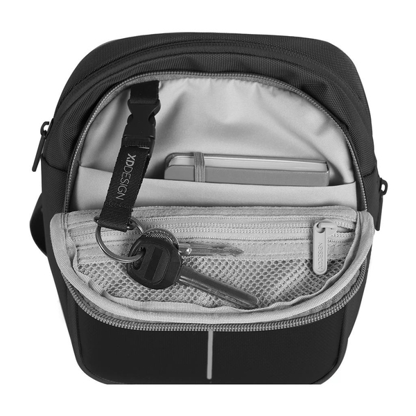 XI-P705.951