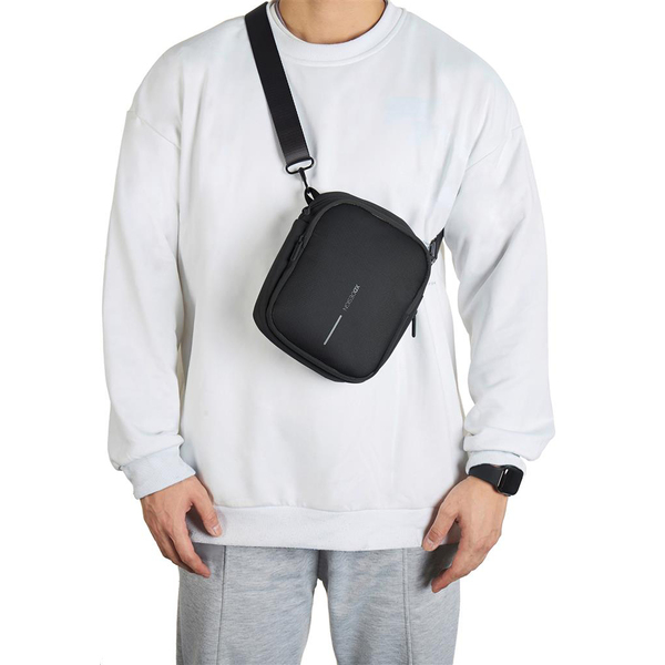 XI-P705.951